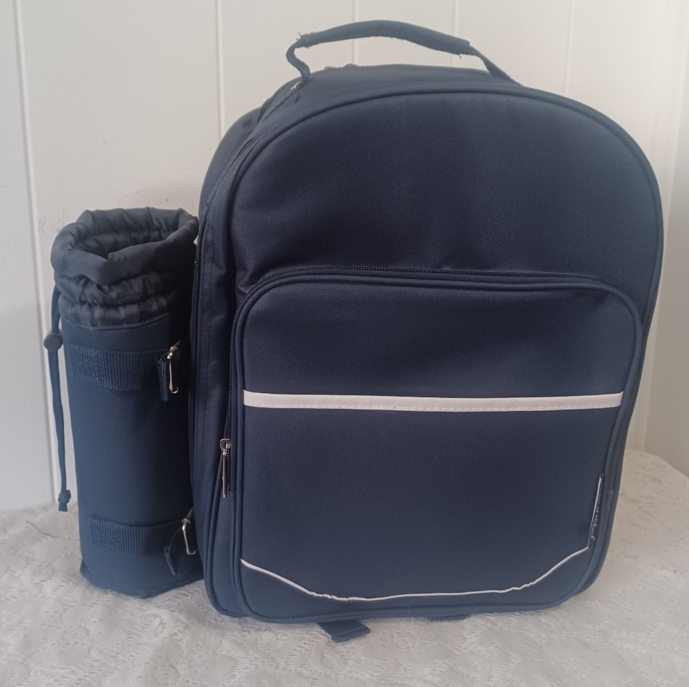 Picnic Backpack - Picture 2 of 9